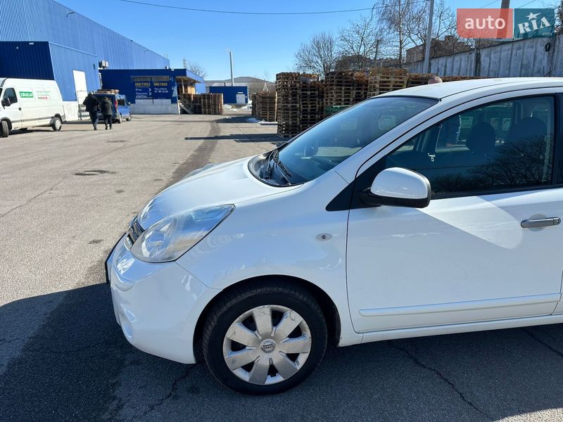 Хетчбек Nissan Note 2011 в Львові