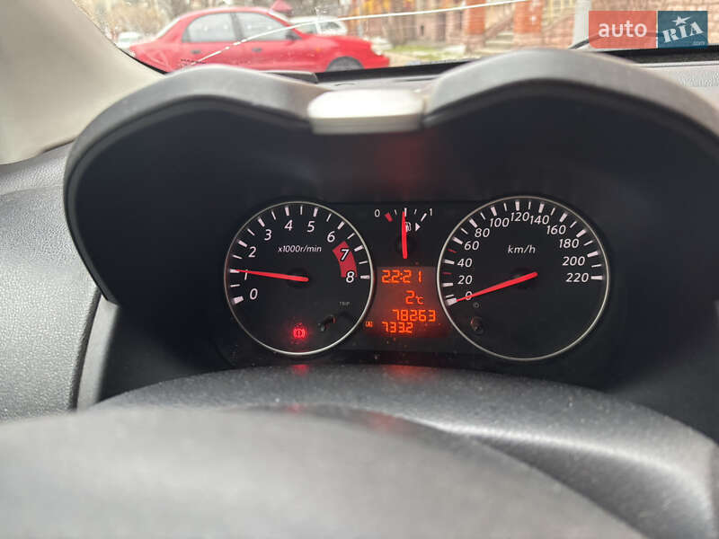 Хетчбек Nissan Note 2010 в Києві фото 8 Хетчбек Nissan Note 2010 в Києві