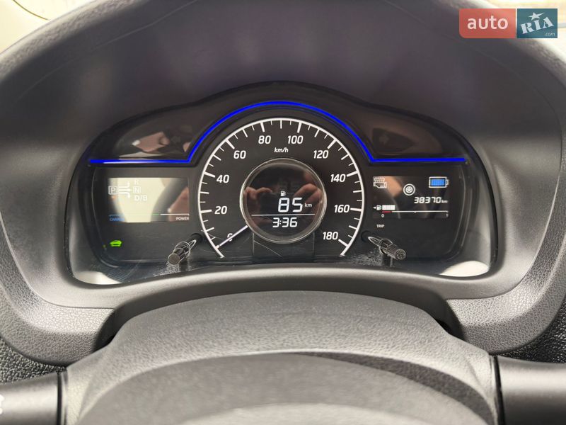 Хетчбек Nissan Note 2017 в Києві фото 13 Хетчбек Nissan Note 2017 в Києві