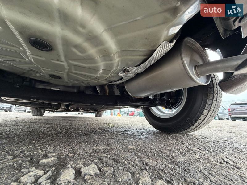 Хетчбек Nissan Note 2017 в Києві фото 24 Хетчбек Nissan Note 2017 в Києві