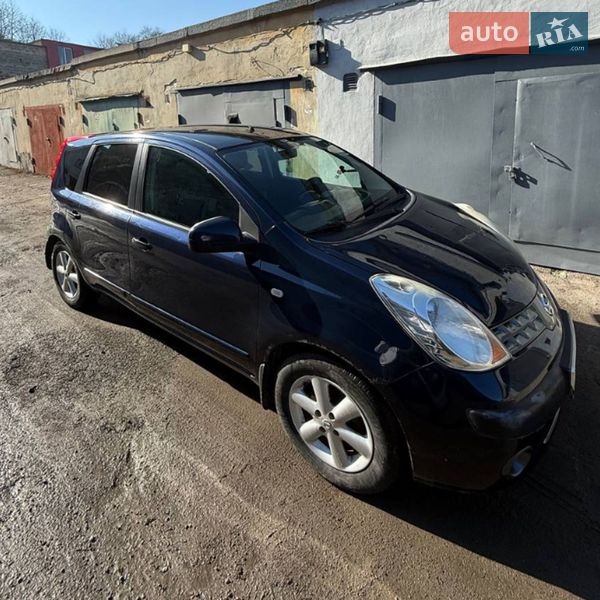 Хэтчбек Nissan Note 2006 в Львове