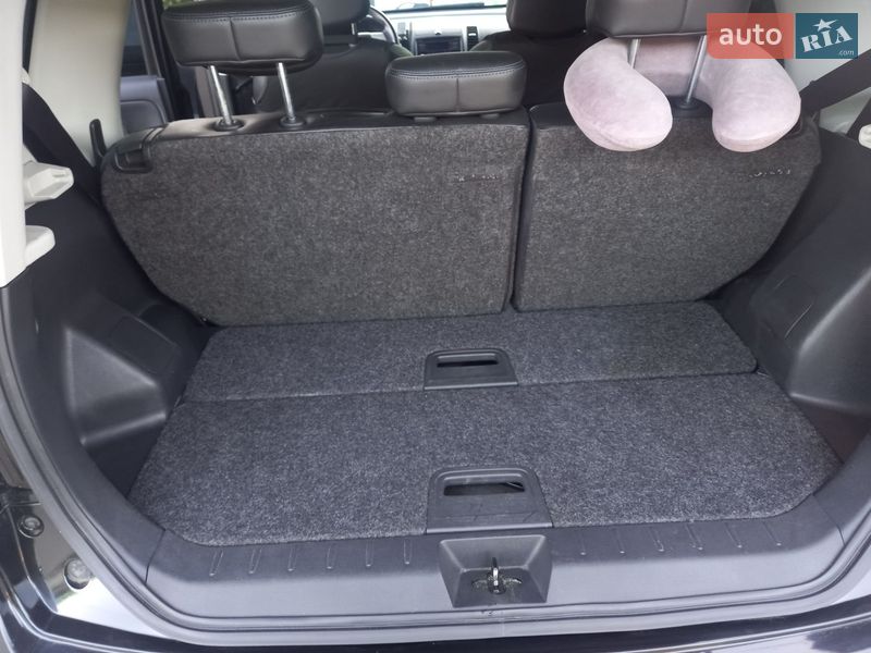 Хэтчбек Nissan Note 2013 в Ивано-Франковске