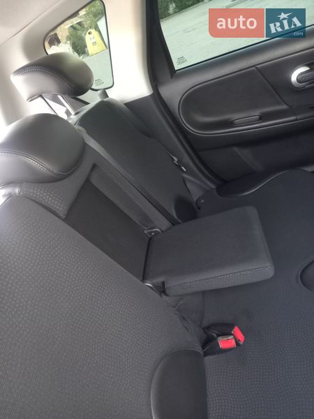 Хэтчбек Nissan Note 2013 в Ивано-Франковске