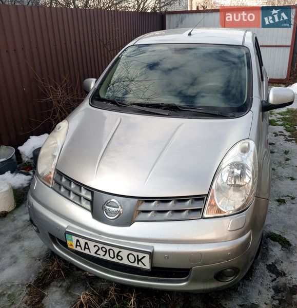 Хэтчбек Nissan Note 2007 в Киеве