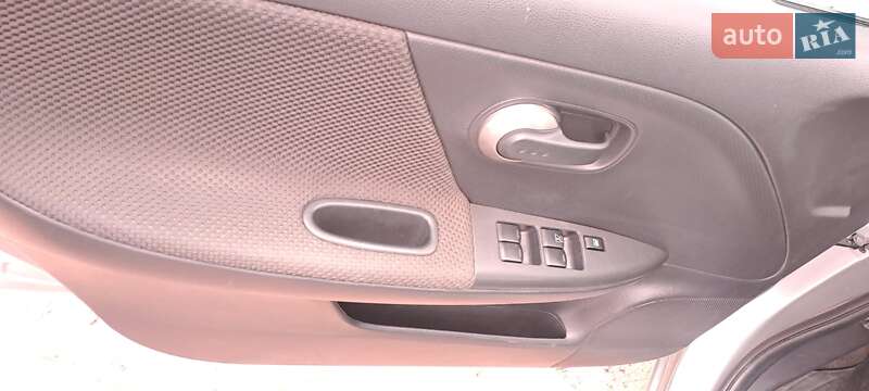 Хэтчбек Nissan Note 2007 в Одессе