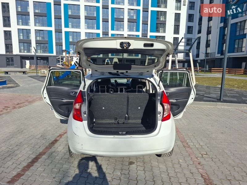 Хетчбек Nissan Note 2013 в Івано-Франківську