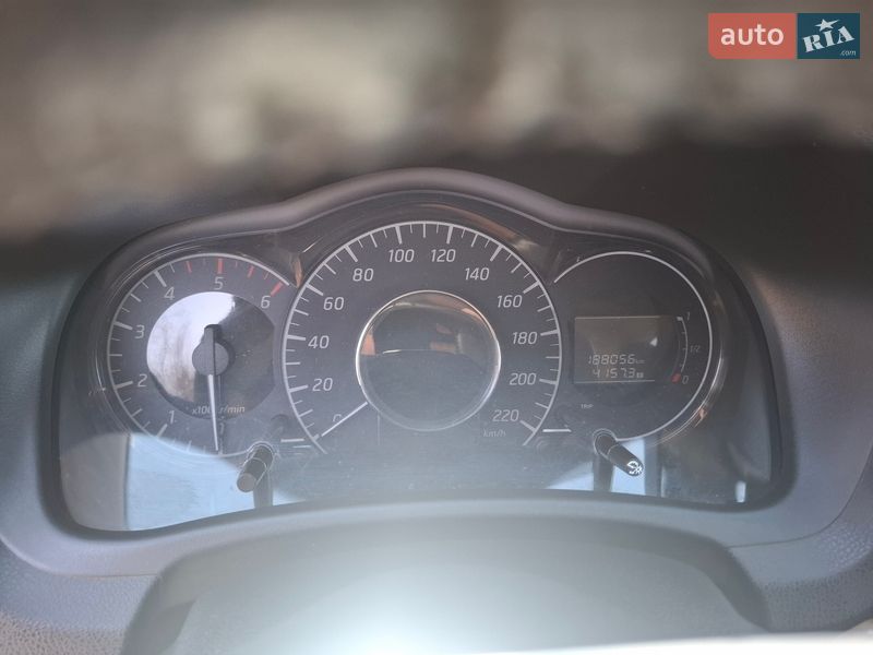 Хетчбек Nissan Note 2013 в Івано-Франківську