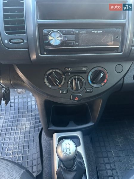 Хэтчбек Nissan Note 2013 в Лубнах