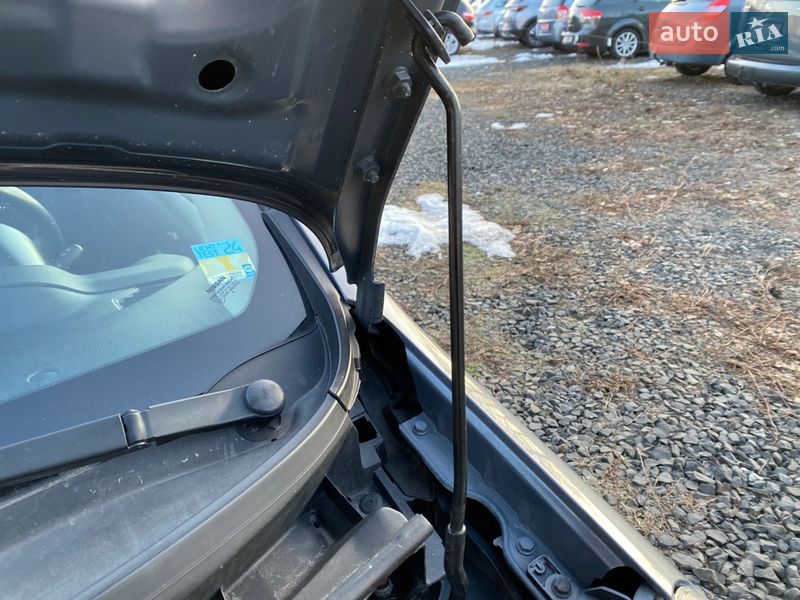 Хэтчбек Nissan Note 2009 в Луцке