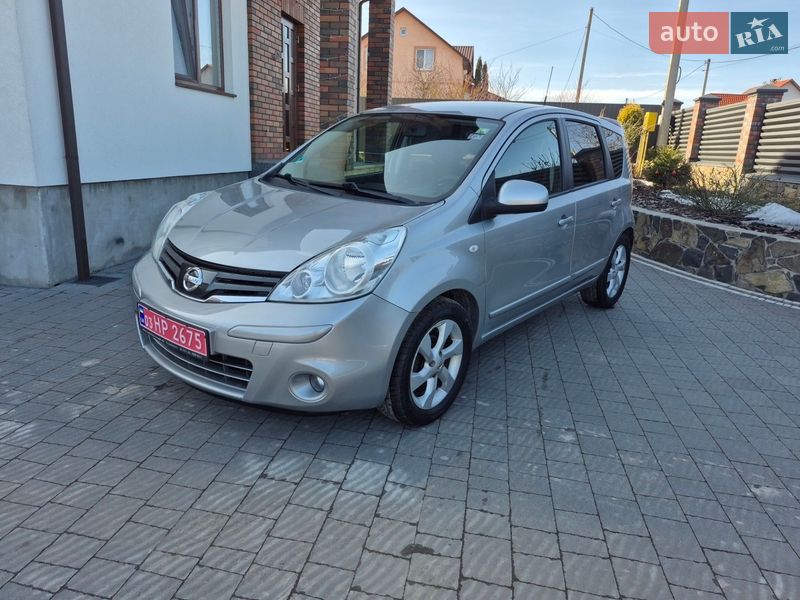 Хэтчбек Nissan Note 2010 в Луцке