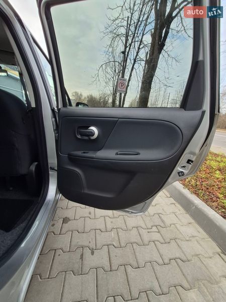 Хэтчбек Nissan Note 2010 в Луцке