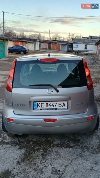 Хетчбек Nissan Note 2011 в Дніпрі
