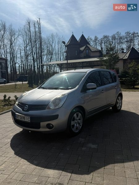 Хетчбек Nissan Note 2007 в Долині