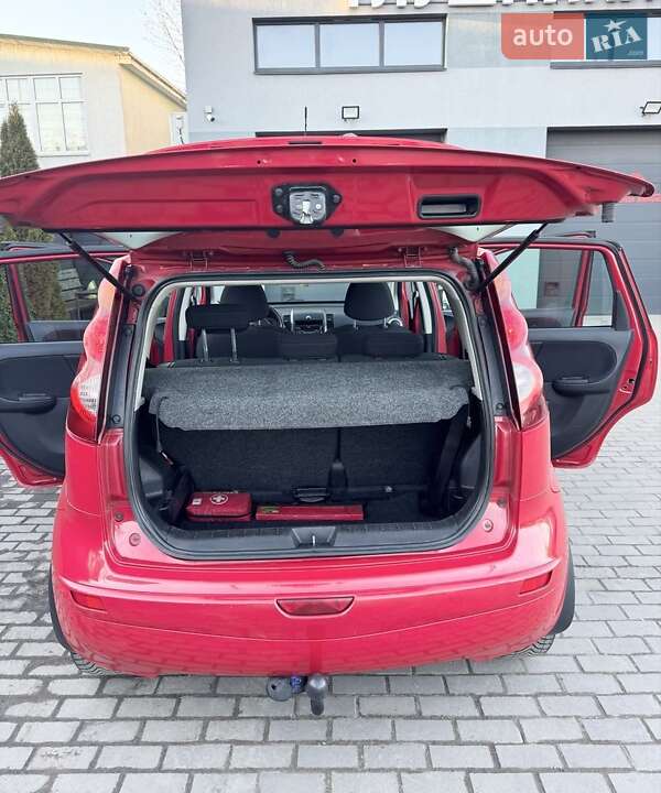 Хэтчбек Nissan Note 2009 в Киеве