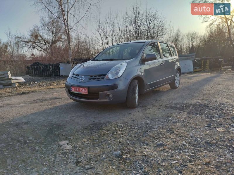 Хетчбек Nissan Note 2006 в Луцьку