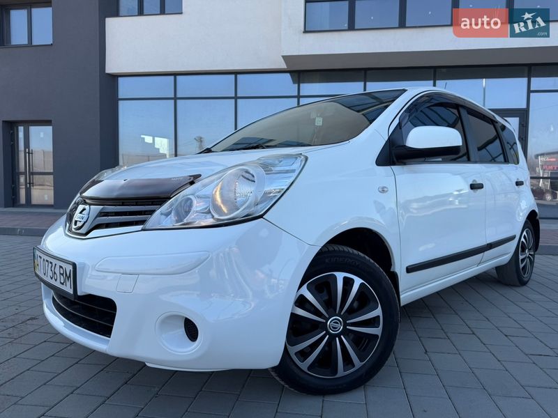 Хэтчбек Nissan Note 2013 в Ивано-Франковске