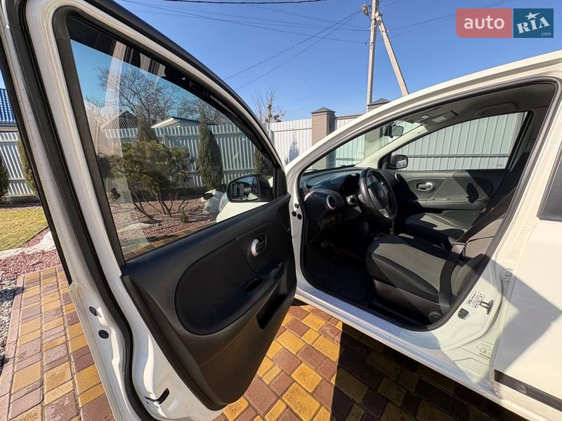 Хэтчбек Nissan Note 2011 в Киеве