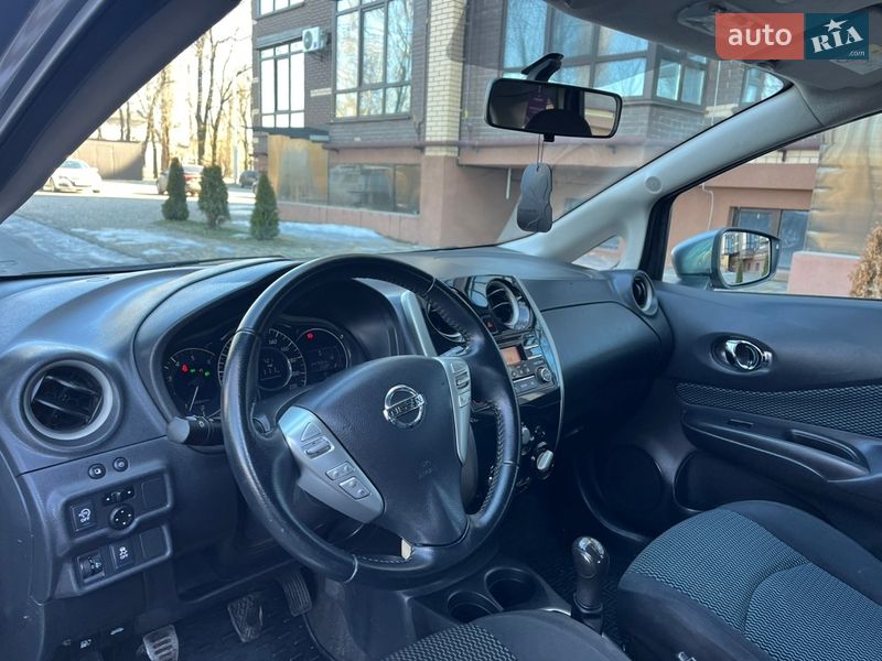 Хэтчбек Nissan Note 2013 в Чернигове