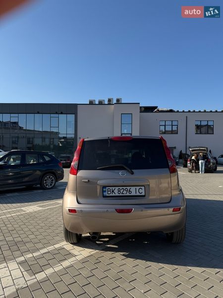 Хэтчбек Nissan Note 2008 в Ровно