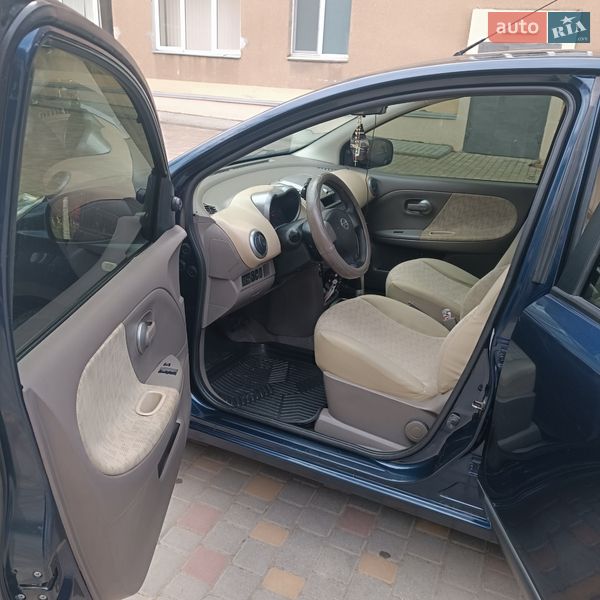 Хэтчбек Nissan Note 2006 в Одессе