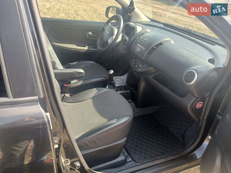 Хетчбек Nissan Note 2008 в Полтаві