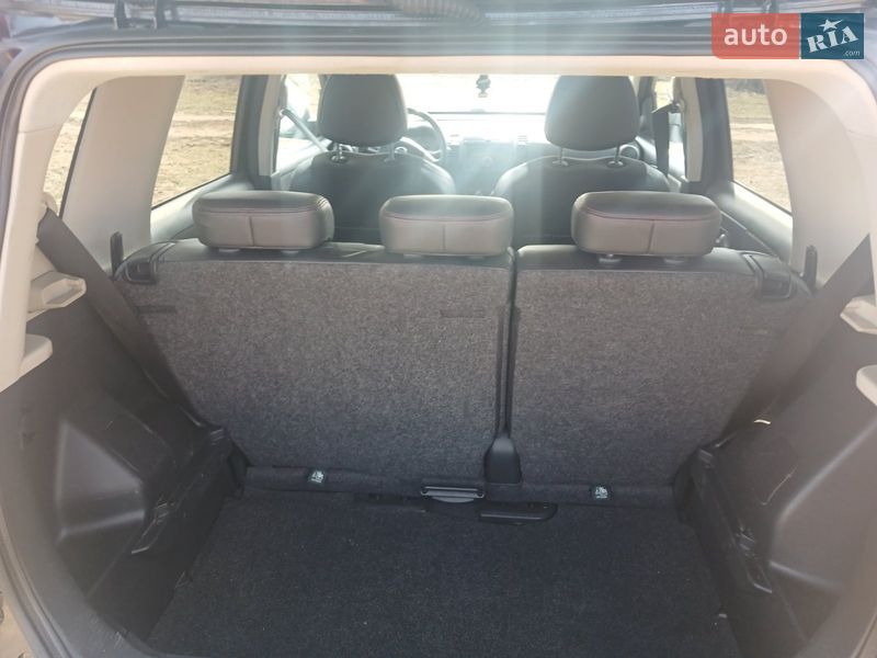 Хетчбек Nissan Note 2008 в Полтаві