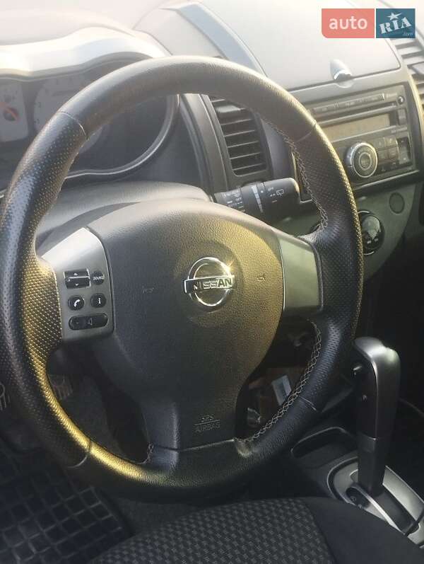 Хэтчбек Nissan Note 2008 в Львове