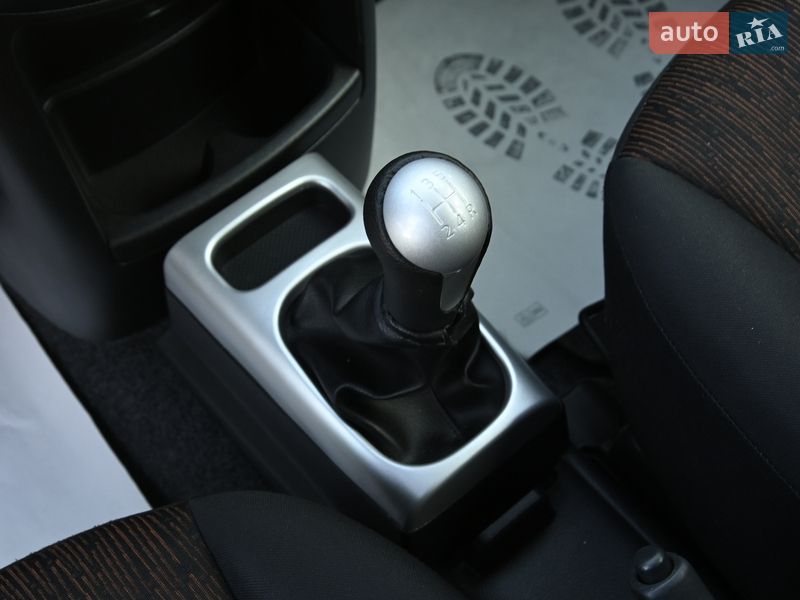 Хэтчбек Nissan Note 2009 в Бердичеве