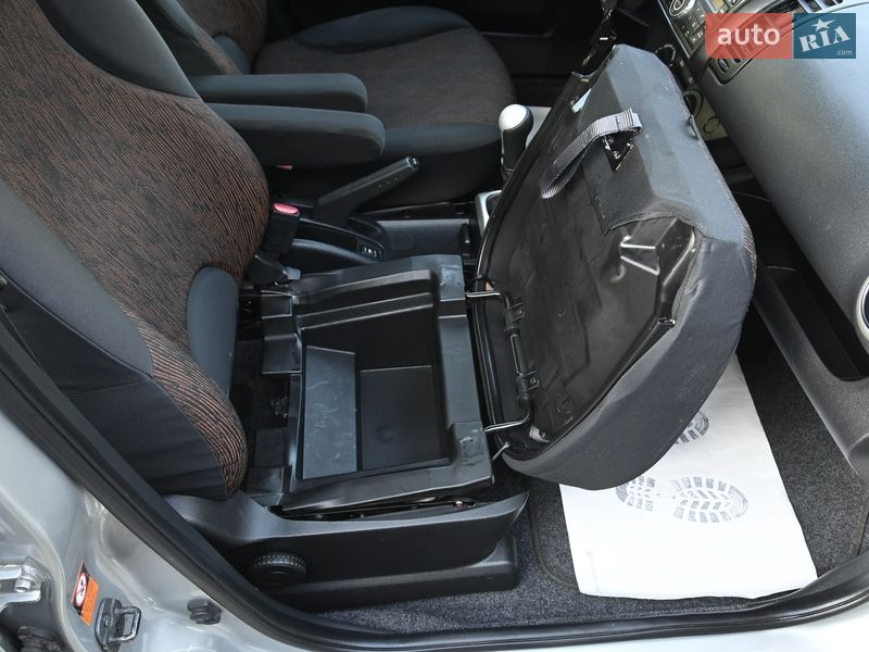 Хэтчбек Nissan Note 2009 в Бердичеве