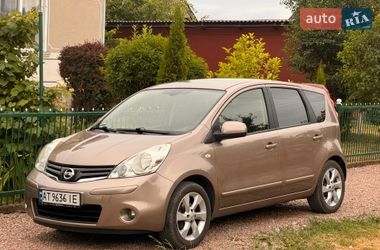 Хэтчбек Nissan Note 2010 в Калуше