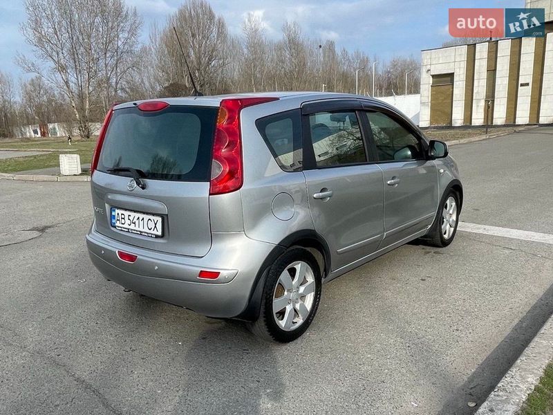 Хэтчбек Nissan Note 2008 в Киеве