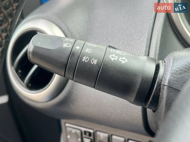 Хэтчбек Nissan Note 2007 в Киеве фото 15 Хэтчбек Nissan Note 2007 в Киеве