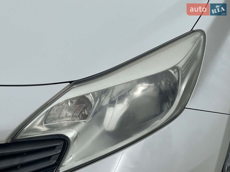 Хэтчбек Nissan Note 2013 в Киеве фото 15 Хэтчбек Nissan Note 2013 в Киеве