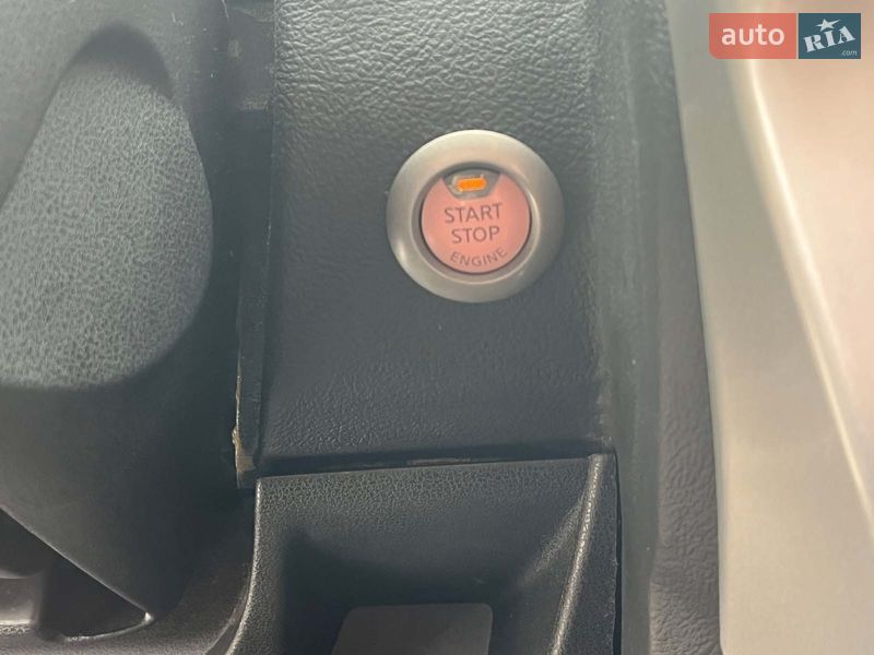 Хэтчбек Nissan Note 2013 в Киеве фото 38 Хэтчбек Nissan Note 2013 в Киеве