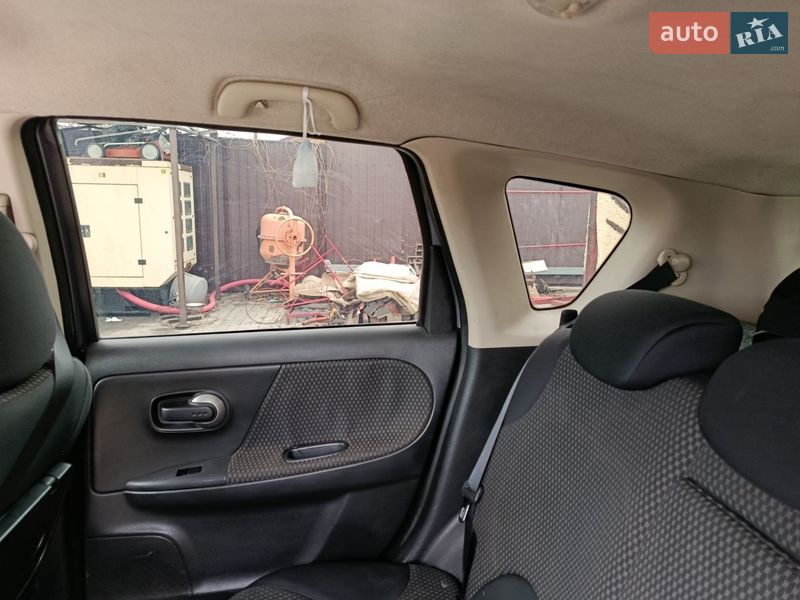 Хетчбек Nissan Note 2009 в Прилуках фото 12 Хетчбек Nissan Note 2009 в Прилуках