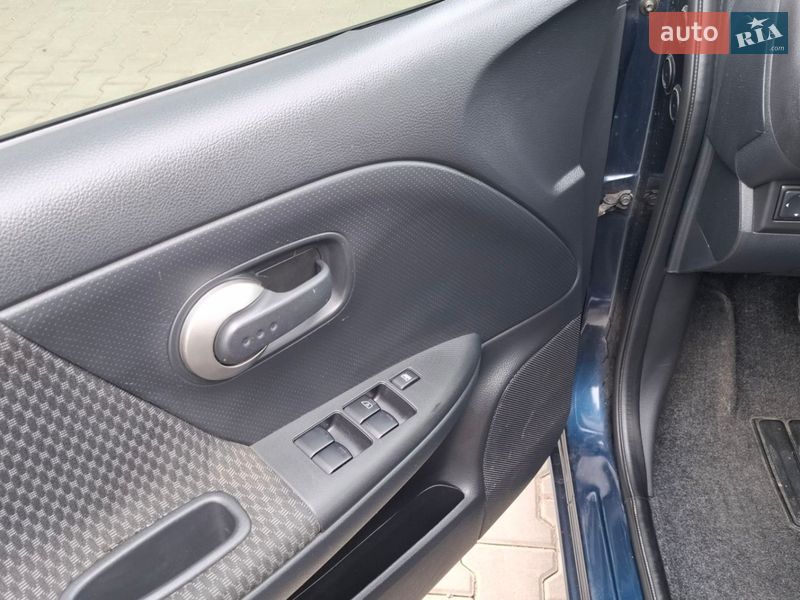 Хэтчбек Nissan Note 2007 в Виннице фото 9 Хэтчбек Nissan Note 2007 в Виннице