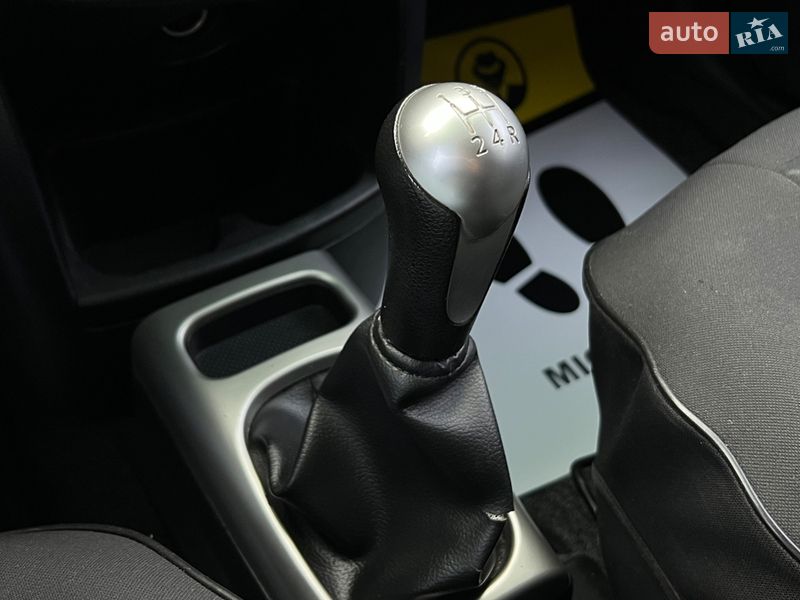 Хэтчбек Nissan Note 2013 в Ивано-Франковске