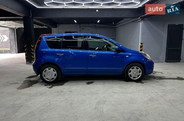 Хэтчбек Nissan Note 2011 в Черновцах