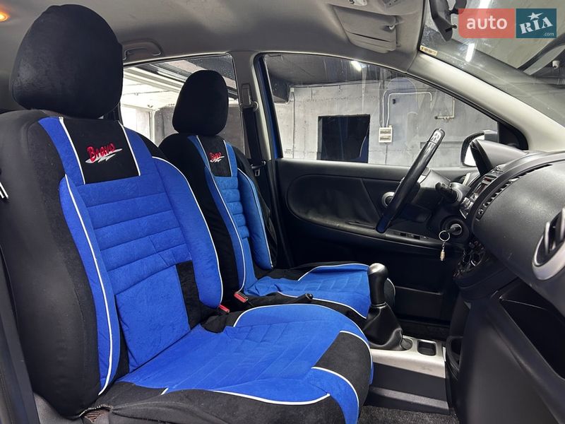 Хэтчбек Nissan Note 2011 в Черновцах