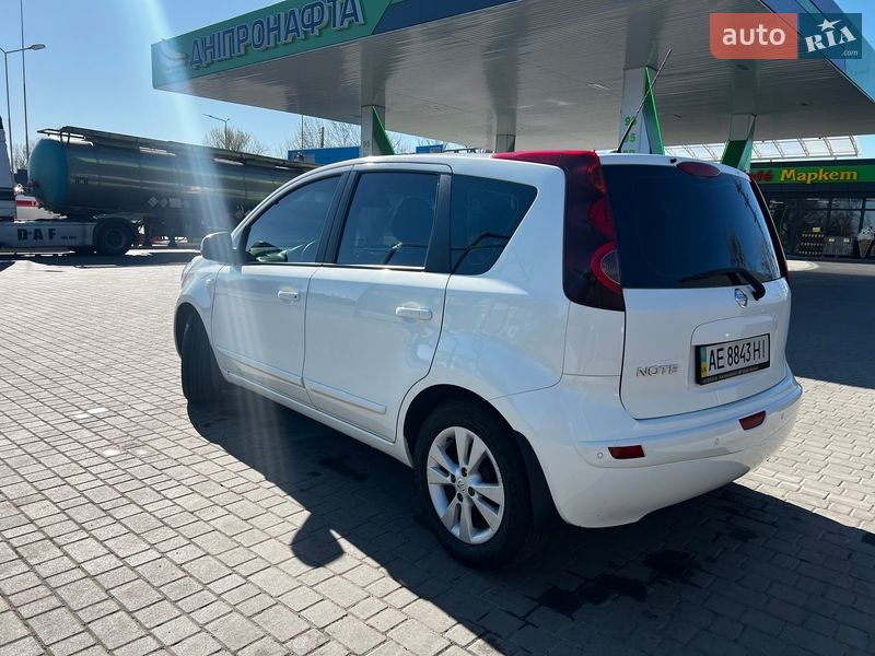 Хэтчбек Nissan Note 2010 в Днепре