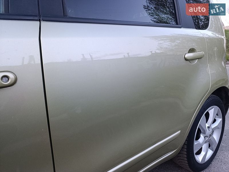 Хетчбек Nissan Note 2010 в Києві
