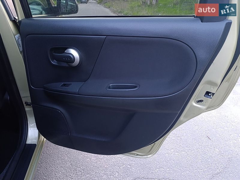 Хетчбек Nissan Note 2010 в Києві
