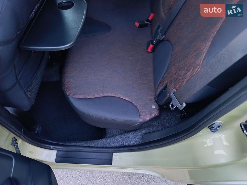 Хетчбек Nissan Note 2010 в Києві