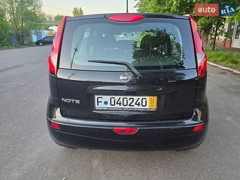 Хэтчбек Nissan Note 2009 в Киеве