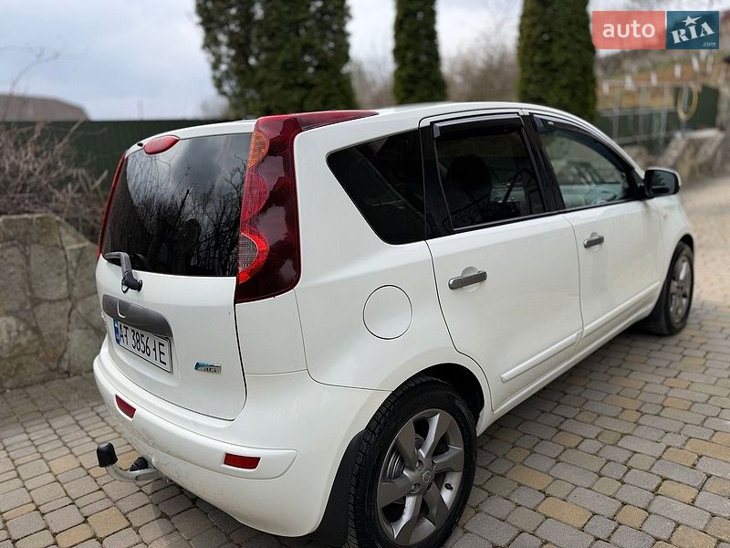 Хетчбек Nissan Note 2011 в Хмельницькому