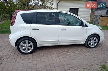 Хэтчбек Nissan Note 2011 в Ровно