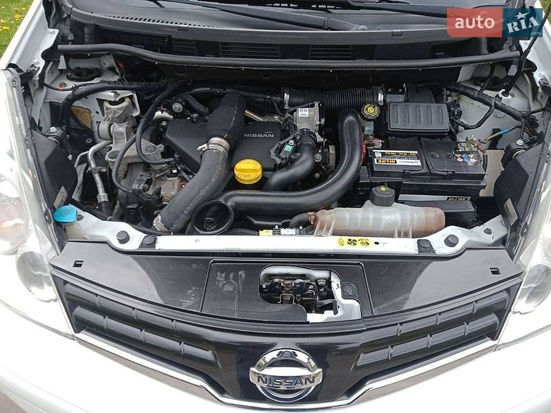 Хэтчбек Nissan Note 2011 в Ровно