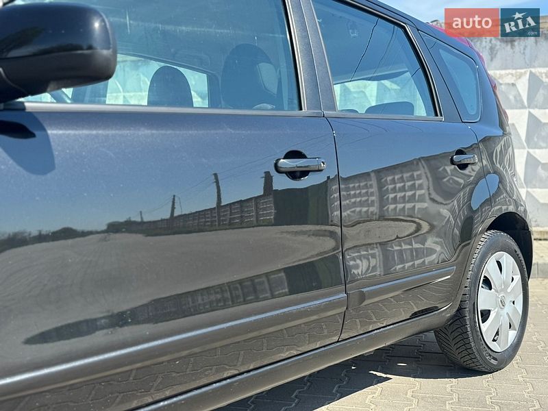 Хэтчбек Nissan Note 2009 в Хмельницком