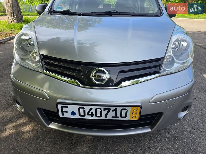 Хэтчбек Nissan Note 2011 в Киеве