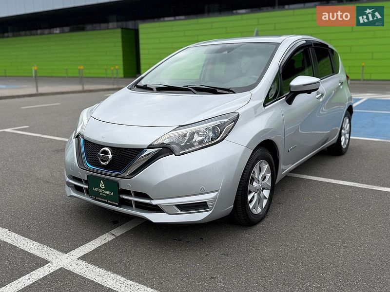 Хэтчбек Nissan Note 2016 в Киеве